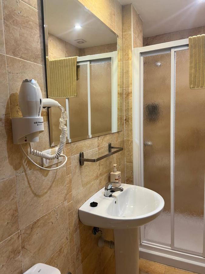 Habitaciones Privadas En Apartamento Compartido Альхесирас Экстерьер фото